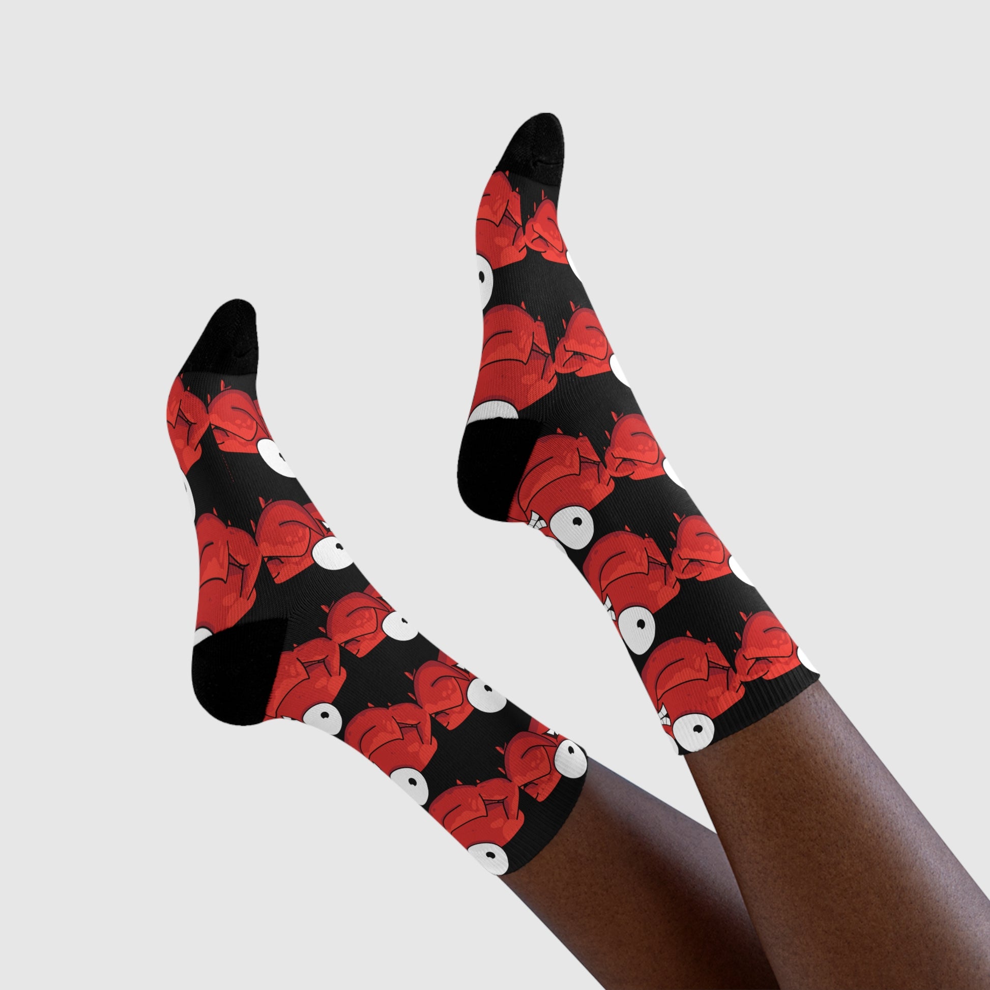 Red crab on black  crew sock   (EU) (8194511864127)